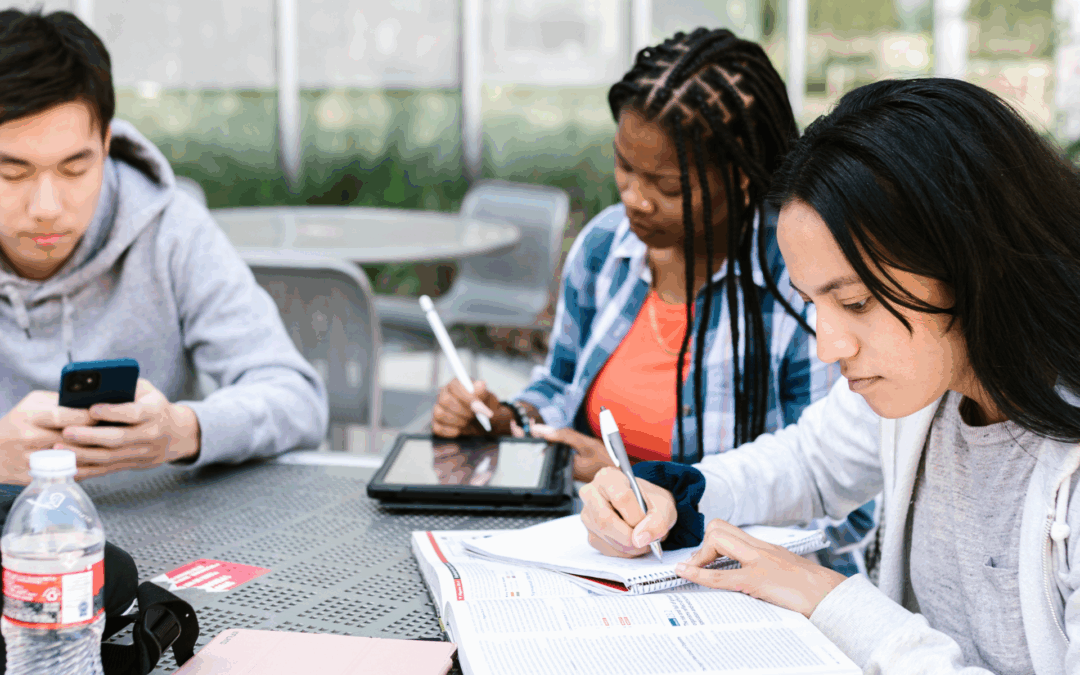 How to Budget as a College Student & Build Good Credit